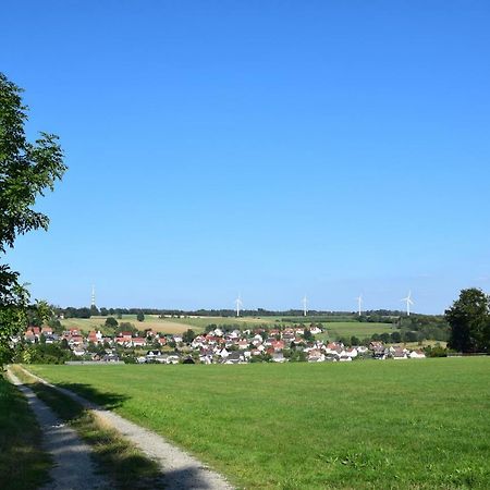 Moderne und sehr gemütliche Ferienwohnung Wattenbach Exterior foto